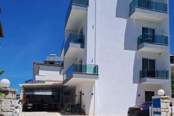 Hotel 47 of 50