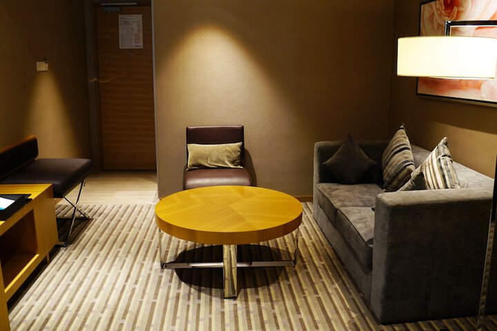 Room 15 of 33