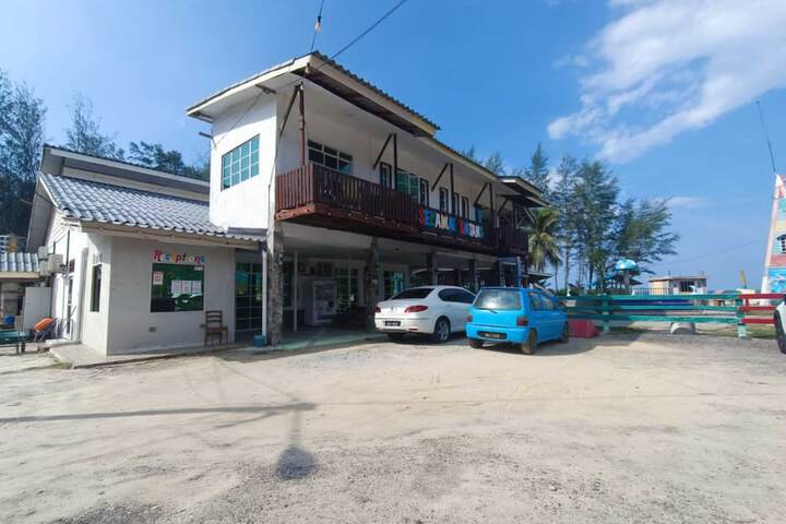 Image of OYO 90799 Sharhan Residence
