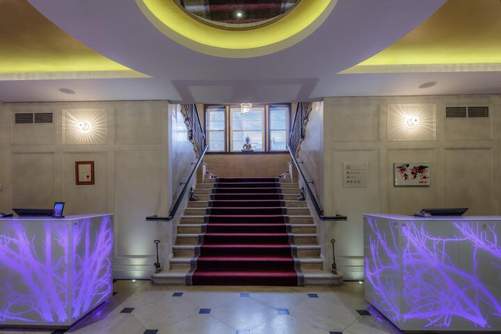 Hotel Interior 4 of 130