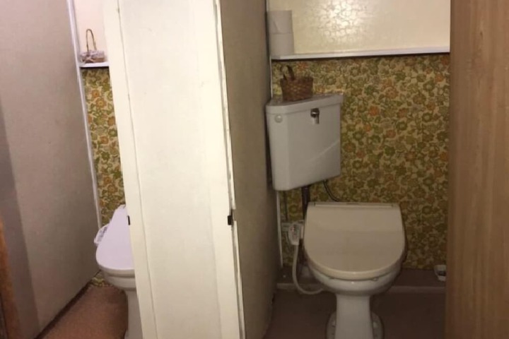 Room 7 of 16