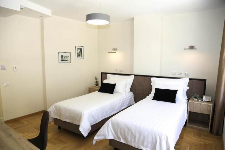 Room 7 of 21