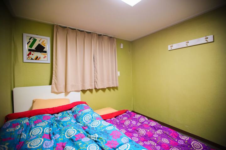Room 17 of 53