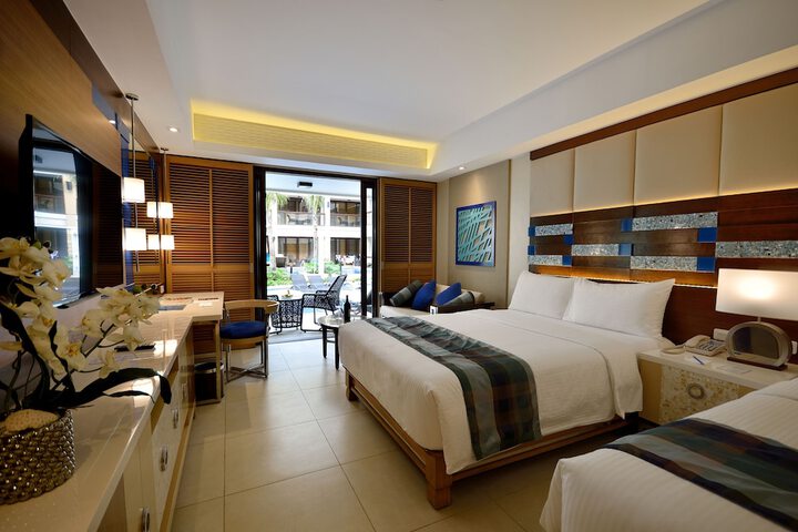Room 6 of 38