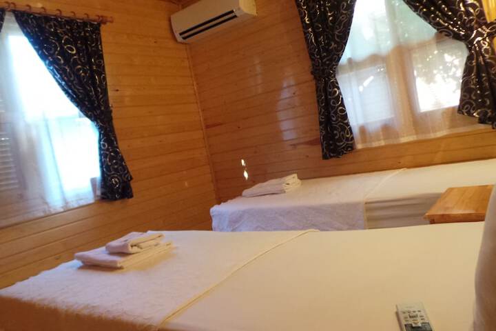 Room 19 of 115