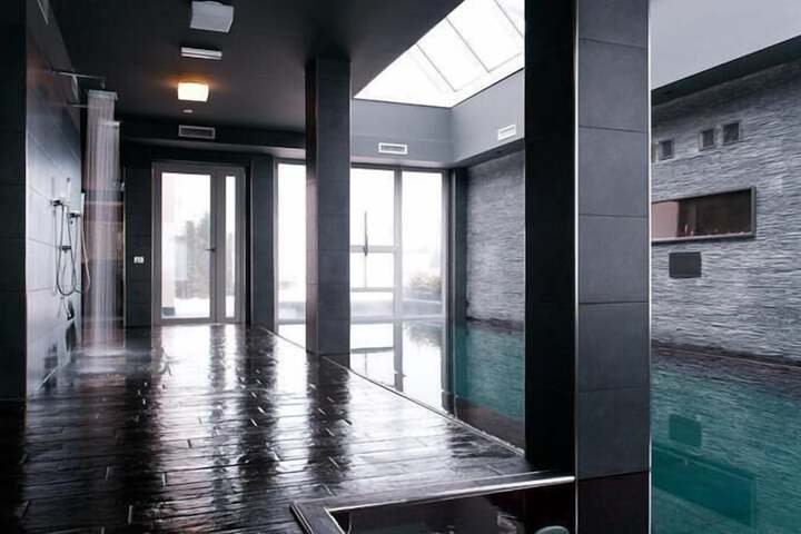Pool 31 of 52