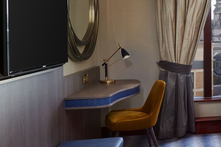 Room 8 of 63