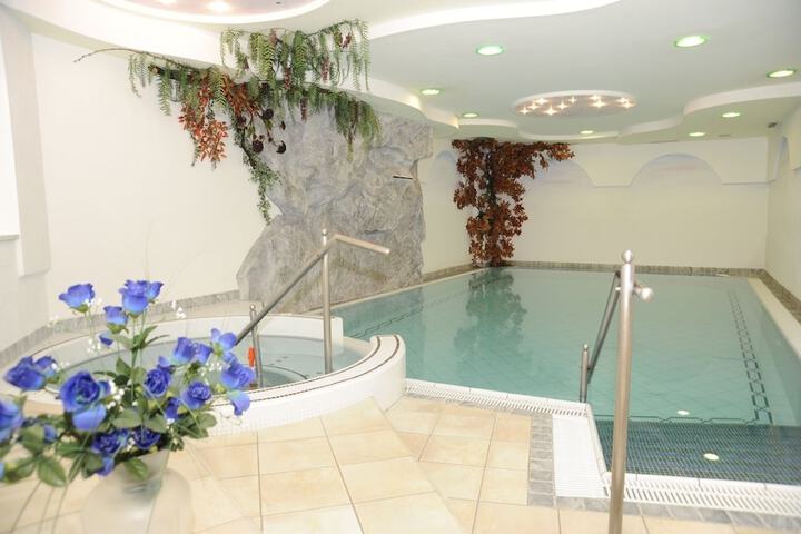 Pool 18 of 59