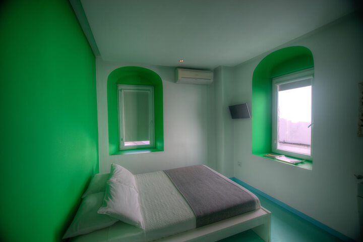 Room 18 of 50