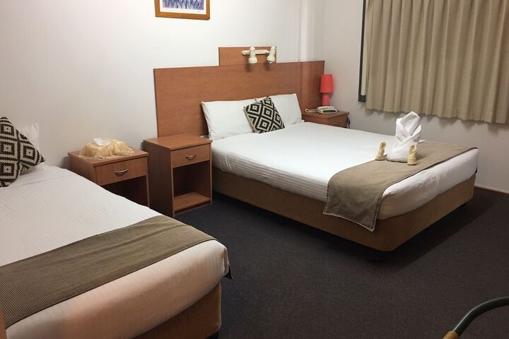 Room 42 of 74