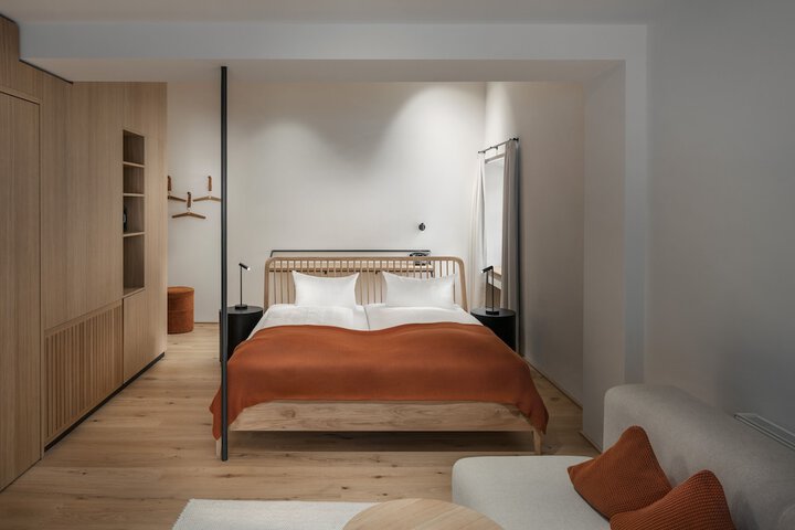 Room 27 of 113