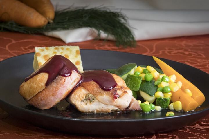 Dining 62 of 98