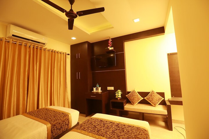 Room 8 of 43