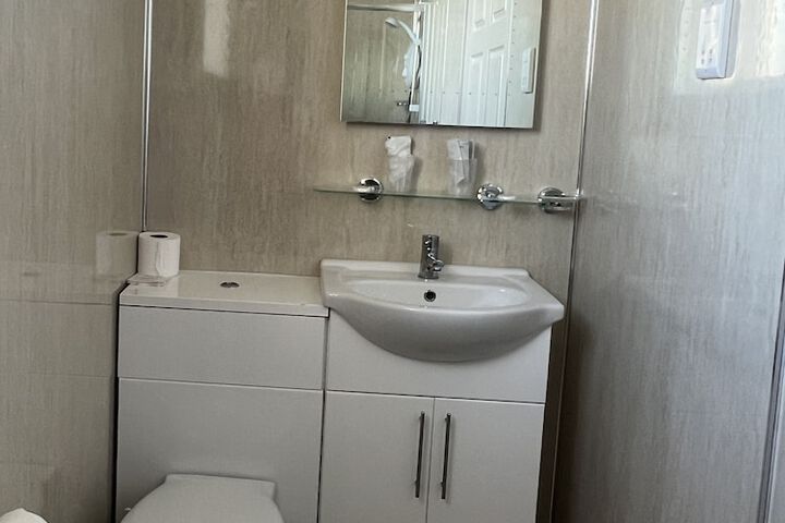 Room 17 of 22