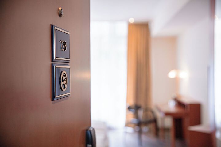 Room 58 of 123