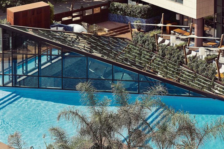 Pool 70 of 165
