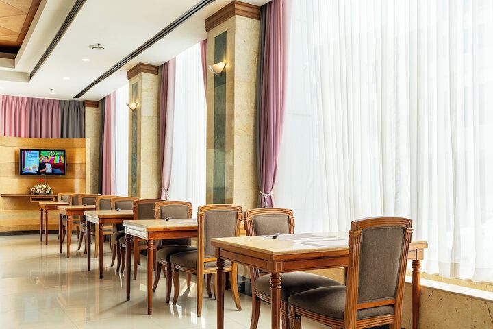 Dining 97 of 140