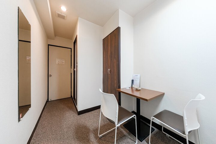 Room 25 of 87