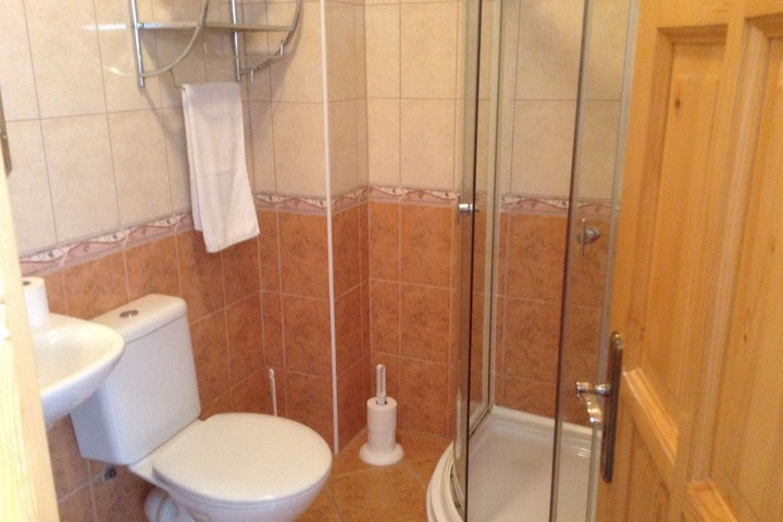 Room 10 of 19