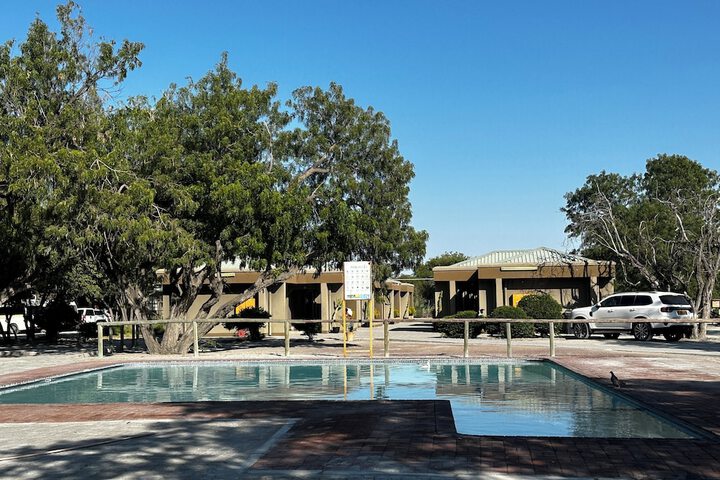 Pool 9 of 15