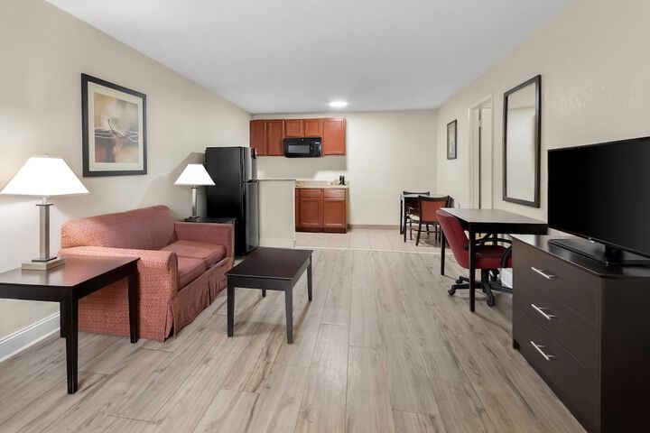Room 51 of 83