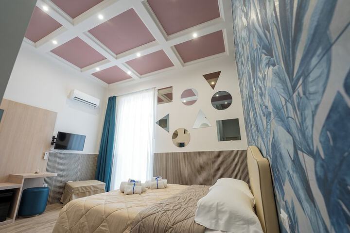 Room 166 of 309