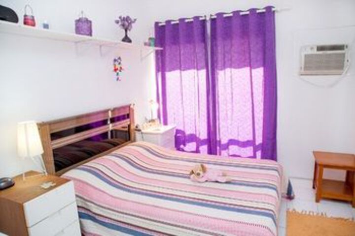 Room 10 of 21