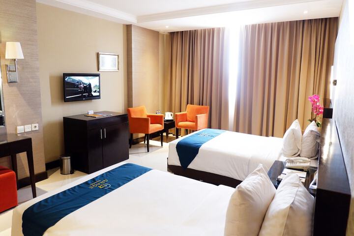 Room 7 of 31