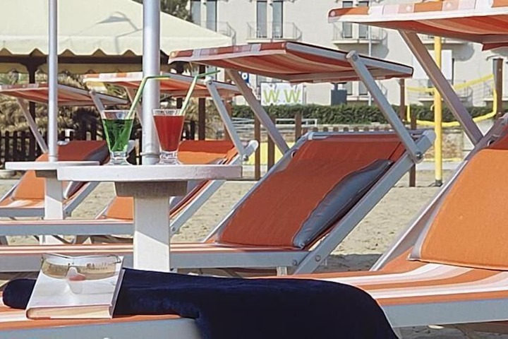 Pool Hotel