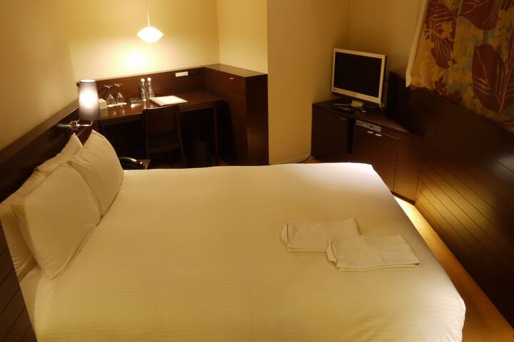 Room 17 of 43