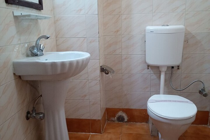 Room 18 of 30
