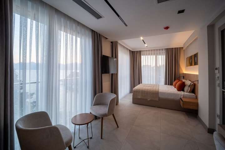 Room 4 of 31