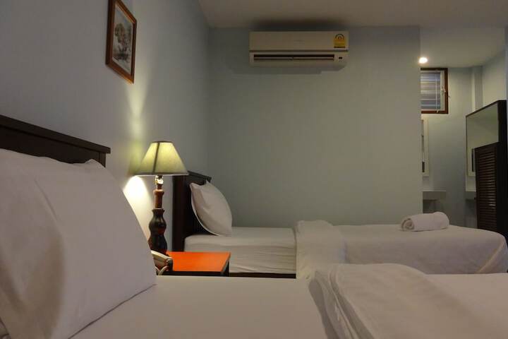 Room 21 of 45
