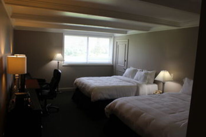 Room 7 of 14