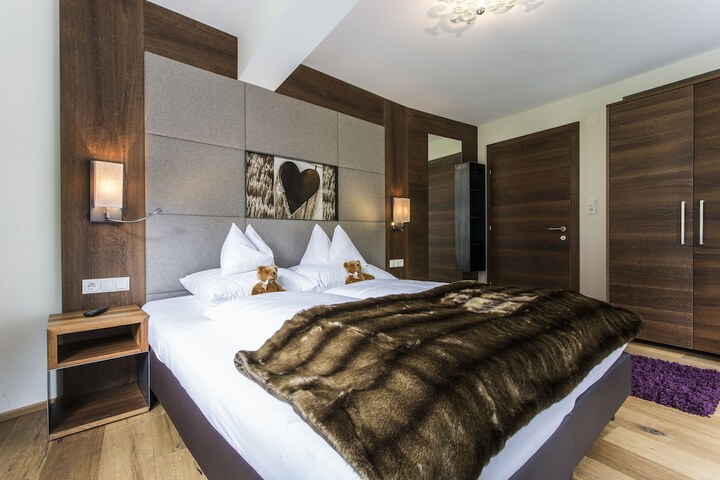 Room 44 of 85