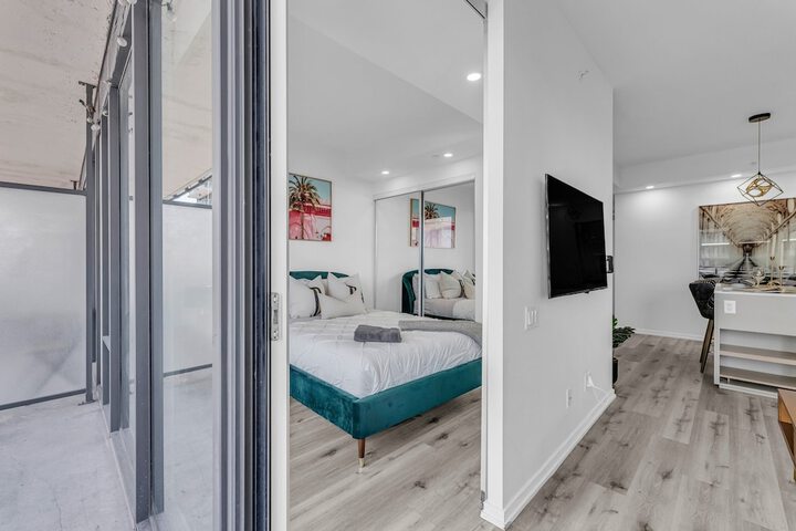 Room 27 of 52