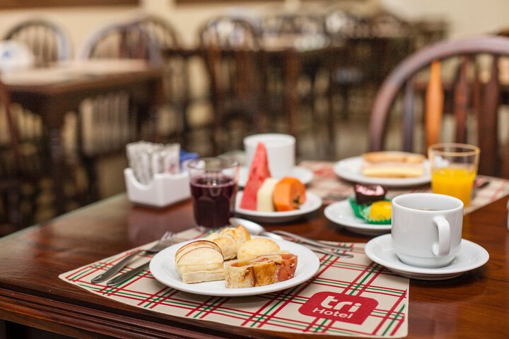 Breakfast/Coffee Service 33 of 67