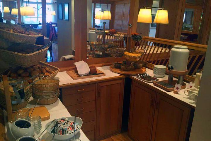 Breakfast/Coffee Service 40 of 56