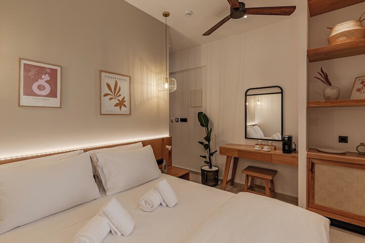 Room 20 of 77