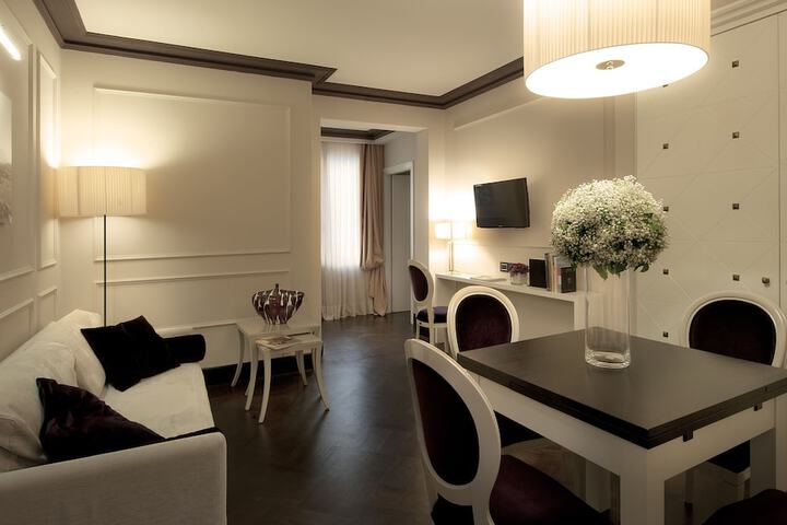 Room 15 of 35