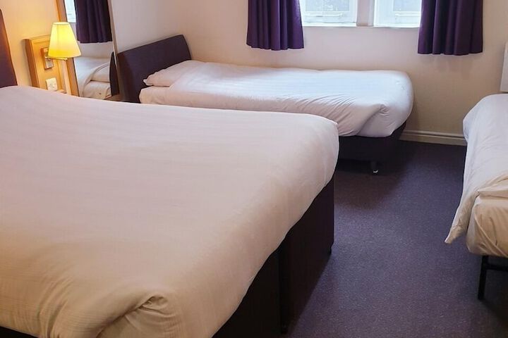 Room 10 of 52