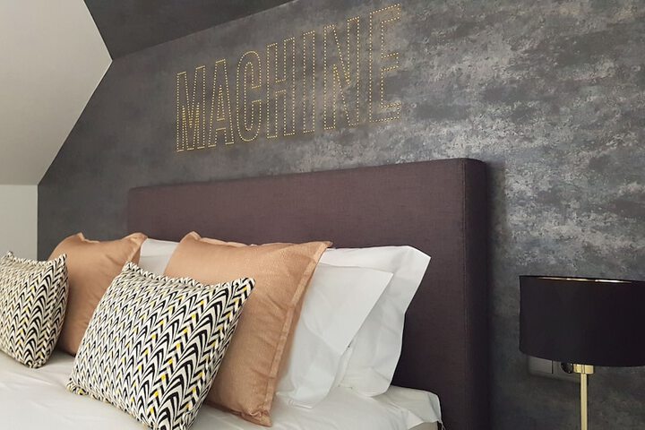 Room 7 of 57