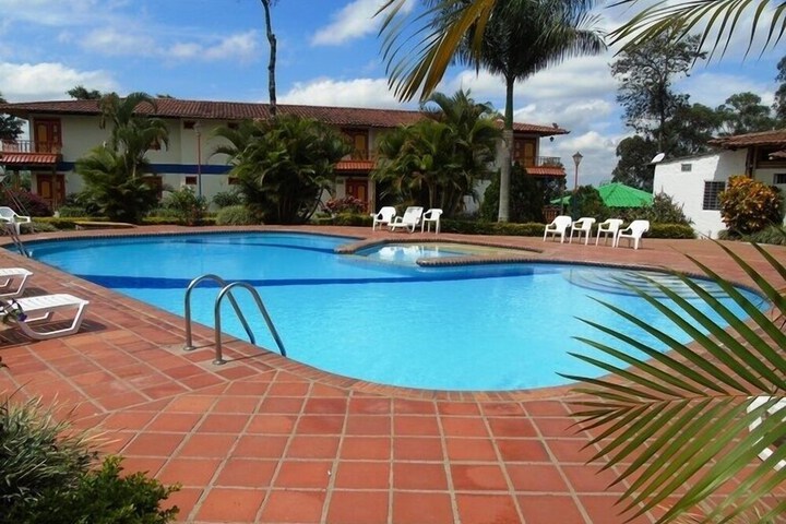 Pool 17 of 39