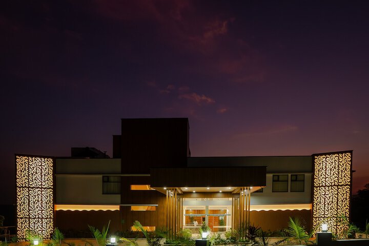 Hotel 8 of 11