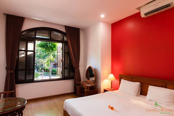Room 8 of 41
