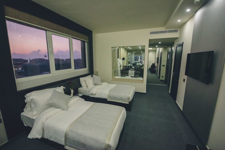 Room 19 of 60