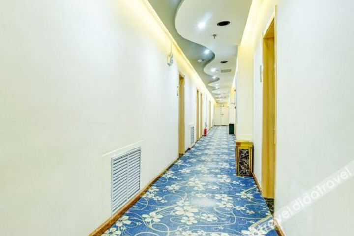Hotel Interior 10 of 24