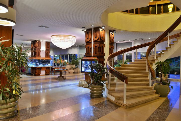 Lobby Photos