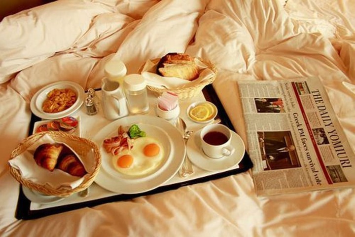 Breakfast/Coffee Service 22 of 27