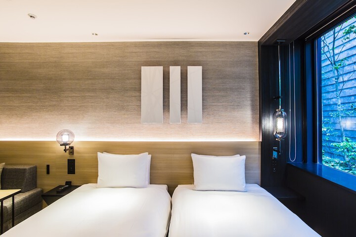 Room 17 of 160